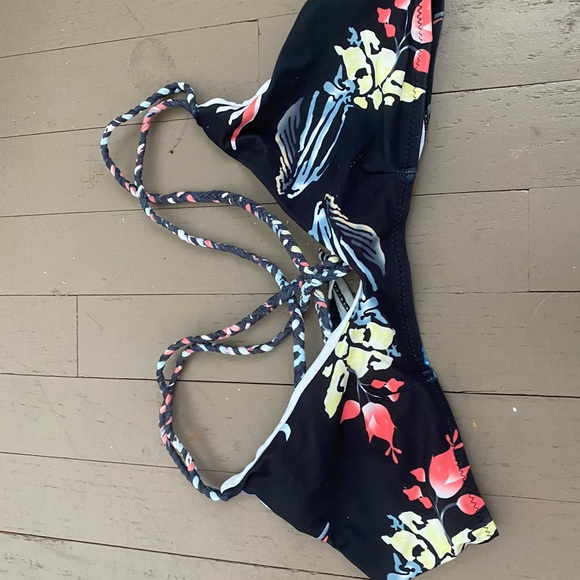 Bikini set - Picture 3 of 3